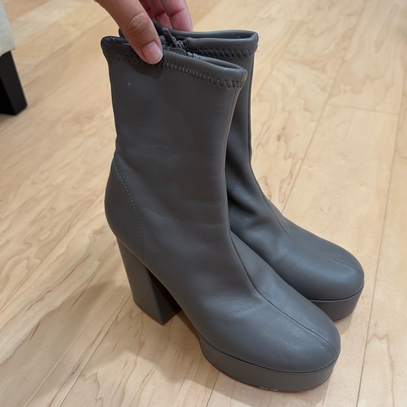 Steve Madden Shoes - Steve Madden Platform Boots